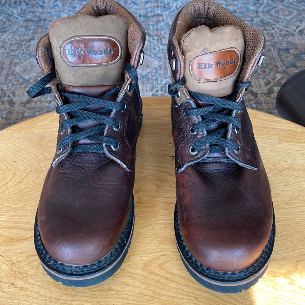 Very good condition Elk Woods boots.